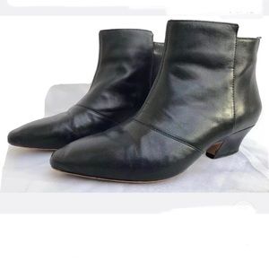 earthies ankle boots
